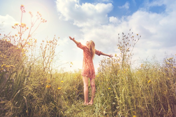 woman lives in harmony  and respect with nature