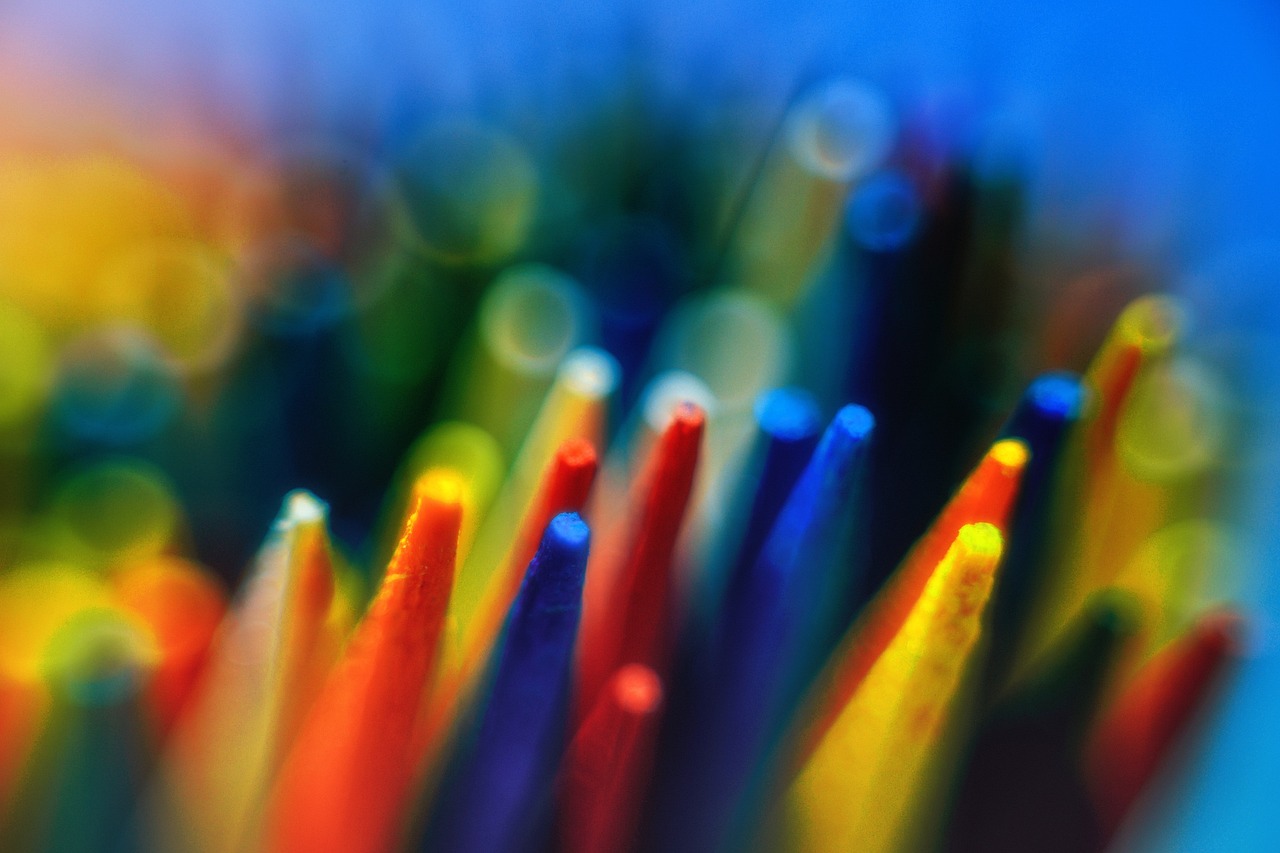 大阪の占い師 菜々の投稿 タロットの休憩室・第十二夜 「クレヨンの虹とカップのペイジ」